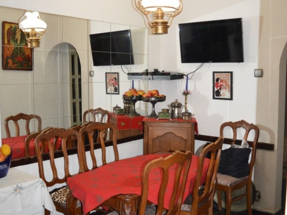 Тристаен апартамент в София, Център - 100 кв.м за 4300 €/кв.м - Снимка #1