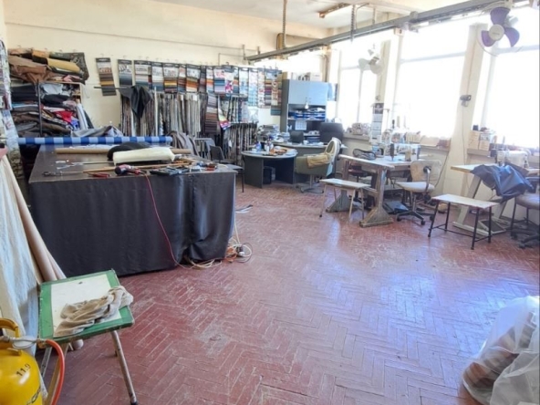 Склад в Плевен, Индустриална зона - Запад - 94 кв.м за 1043 €/кв.м - Снимка #1