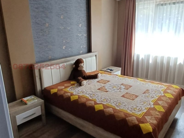 Тристаен апартамент в София, Люлин 3 - 84 кв.м за 2018 €/кв.м - Снимка #1