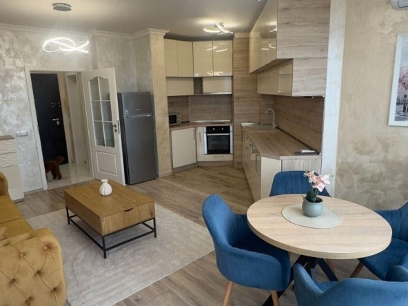 Дава се под наем Двустаен апартамент в София, Младост 4 - 78 кв.м за 746.64 € - Снимка #1