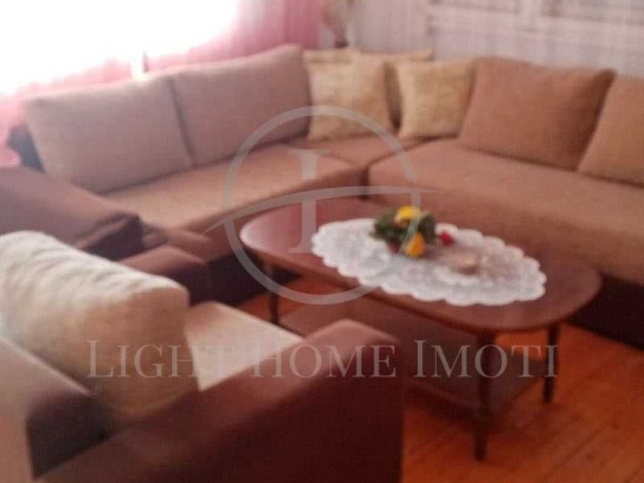 Етаж от къща в Пловдив, Прослав - 169 кв.м за 483 €/кв.м - Снимка #1