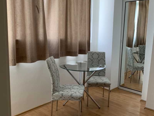 Дава се под наем Двустаен апартамент в София, Център - 65 кв.м за 458.49 € - Снимка #1