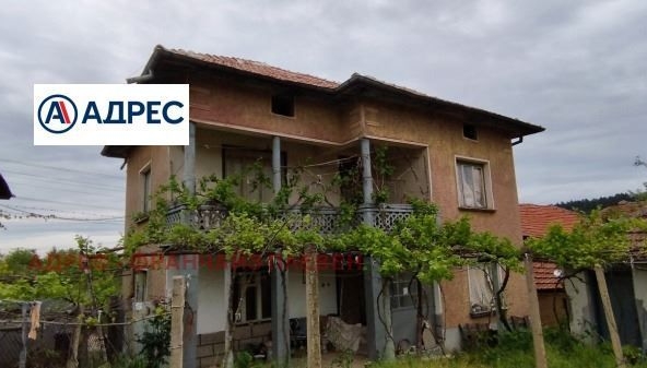 Къща в с. Николаево, Област Плевен - 300 кв.м за 68 €/кв.м - Снимка #1