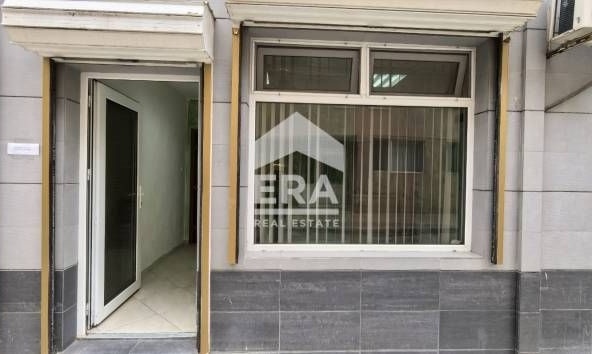 Дава се под наем Офис в Варна, Зимно кино Тракия - 43 кв.м за 259.08 € - Снимка #1