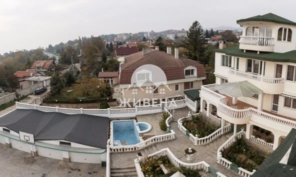 Къща в Варна, м-т Траката - 500 кв.м за 1700 €/кв.м - Снимка #1