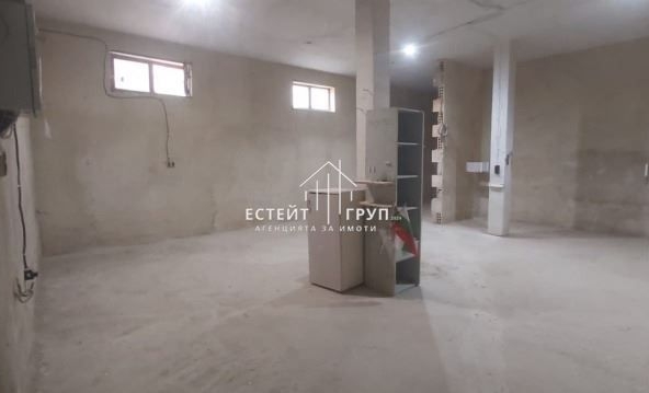 Дава се под наем Склад в Варна, Изгрев - 150 кв.м за 510 € - Снимка #1