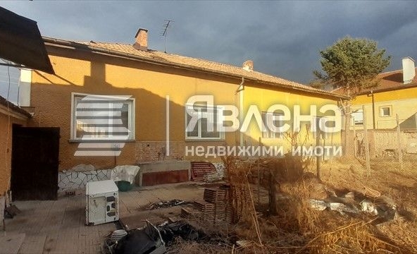 Къща в с. Крумово, Област Пловдив - 1523 кв.м за 158 €/кв.м - Снимка #1