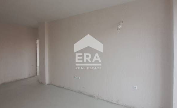 Тристаен апартамент в Поморие - 83 кв.м за 1241 €/кв.м - Снимка #1