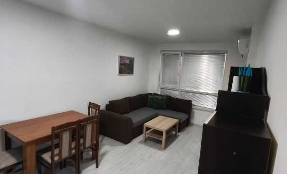 Дава се под наем Двустаен апартамент в София, Люлин 10 - 55 кв.м за 561 € - Снимка #1