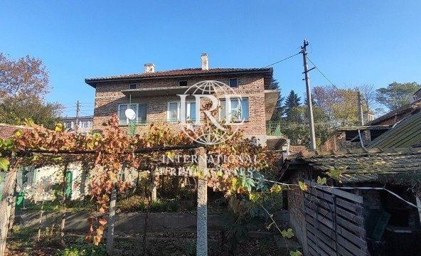 Къща в Белослав - 105 кв.м за 559 €/кв.м - Снимка #1