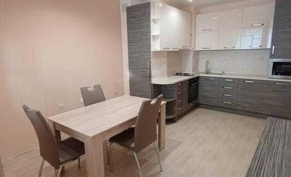 Дава се под наем Двустаен апартамент в Бургас, Меден рудник - зона В - 56 кв.м за 331.5 € - Снимка #1