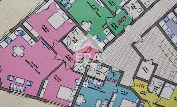 Тристаен апартамент в Хасково, Център - 98 кв.м за 668 €/кв.м - Снимка #1