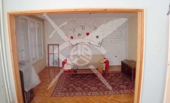Къща в Айтос - 310 кв.м за 1275 €/кв.м - Снимка #1