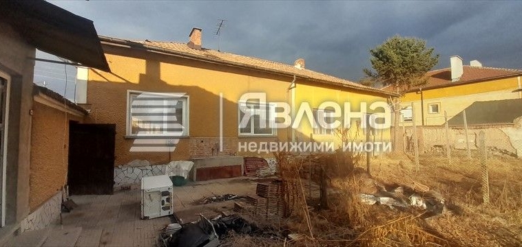 Къща в с. Крумово, Област Пловдив - 1523 кв.м за 171 €/кв.м - Снимка #1