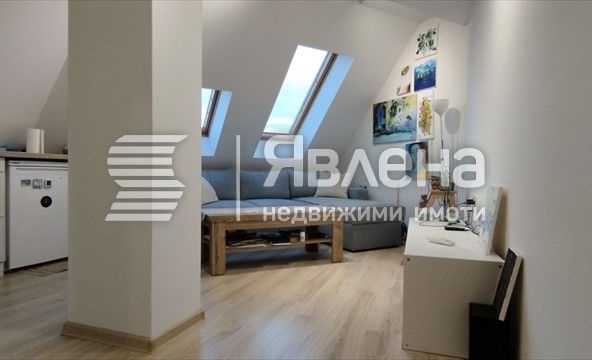 Дава се под наем Едностаен апартамент в Варна, Виница - 36 кв.м за 275 € - Снимка #1