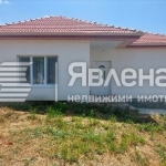 Къща в с. Кошарица, Област Бургас - 115 кв.м за 2087 €/кв.м - Снимка #1