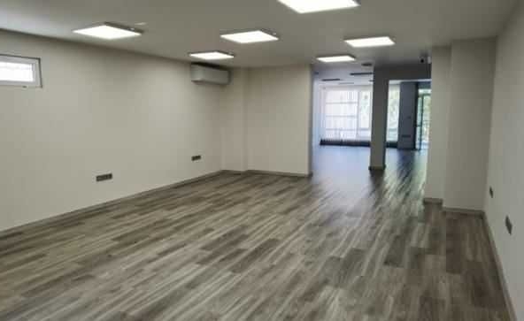Дава се под наем Офис в Пловдив, Център - 130 кв.м за 1481.04 € - Снимка #1