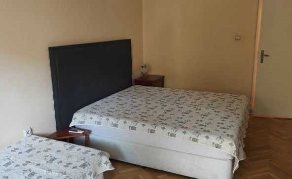 Дава се под наем Двустаен апартамент в София, Център - 75 кв.м за 620 € - Снимка #1