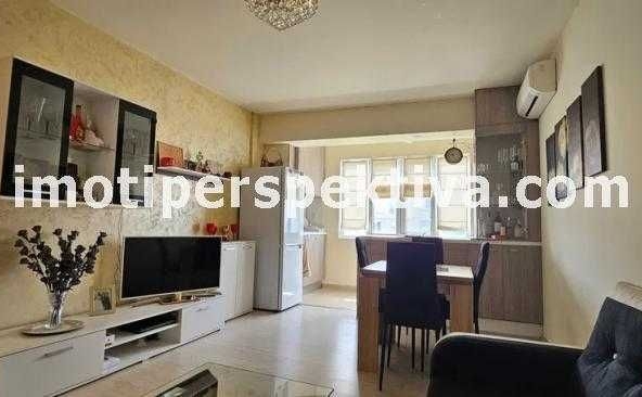 Двустаен апартамент в Пловдив, Кючук Париж - 47 кв.м за 1954 €/кв.м - Снимка #1