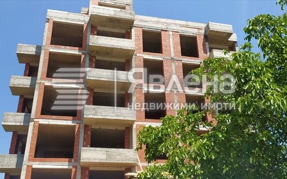 Тристаен апартамент в София, Левски - 153 кв.м за 1137 €/кв.м - Снимка #1