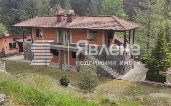 Къща в Костенец - 185 кв.м за 1055 €/кв.м - Снимка #1