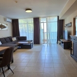 Тристаен апартамент в Поморие - 128 кв.м за 852 €/кв.м - Снимка #1