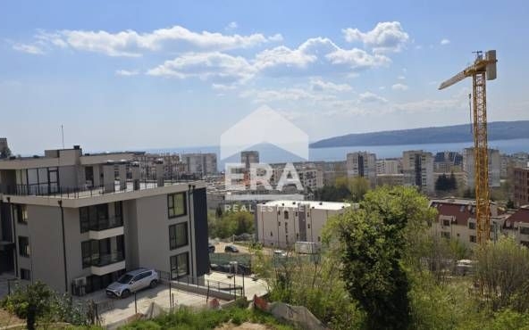 Четиристаен апартамент в Варна, Бриз - 170 кв.м за 2333 €/кв.м - Снимка #1