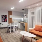 Дава се под наем Тристаен апартамент в Пловдив, Център - 90 кв.м за 750 € - Снимка #1