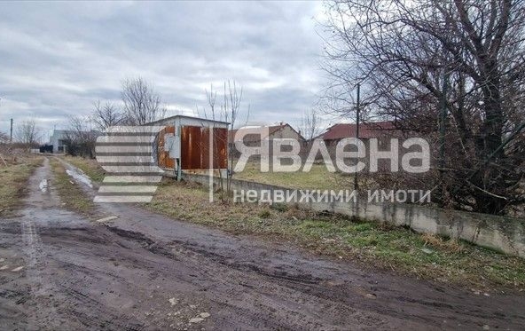 Парцел в София, Бенковски - 1489 кв.м за 124 €/кв.м - Снимка #1