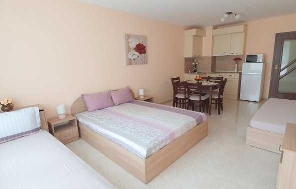 Двустаен апартамент в Поморие - 82 кв.м за 641 €/кв.м - Снимка #1