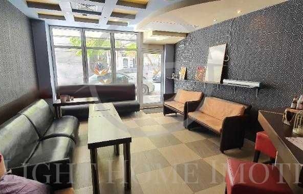 Заведение в Пловдив, Център - 93 кв.м за 1481 €/кв.м - Снимка #1