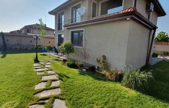 Къща в Пловдив, Беломорски - 220 кв.м за 2826 €/кв.м - Снимка #1