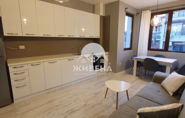 Дава се под наем Двустаен апартамент в Варна, Цветен квартал - 58 кв.м за 460 € - Снимка #1