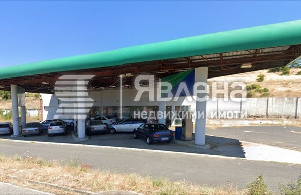 Магазин в с. Звездел, Област Кърджали - 2059 кв.м за 119 €/кв.м - Снимка #1