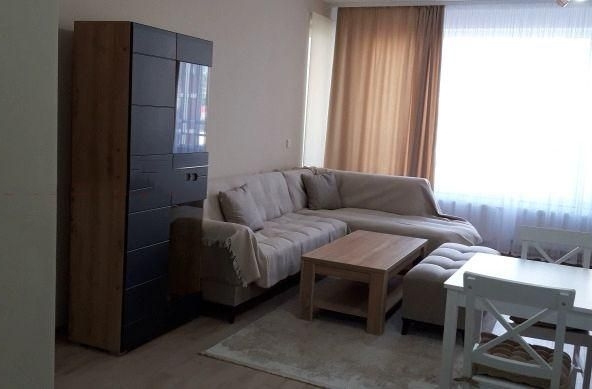 Дава се под наем Двустаен апартамент в София, Дружба 2 - 76 кв.м за 699 € - Снимка #1