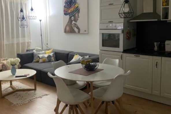 Дава се под наем Двустаен апартамент в София, Лозенец - 76 кв.м за 459 € - Снимка #1