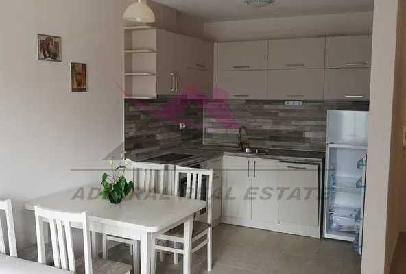 Дава се под наем Двустаен апартамент в Варна, Цветен квартал - 60 кв.м за 450 € - Снимка #1