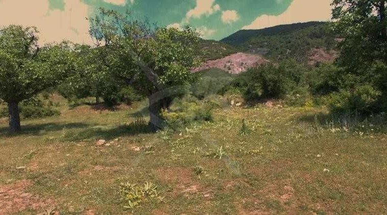 Парцел в Карлово - 20800 кв.м за 8 €/кв.м - Снимка #1