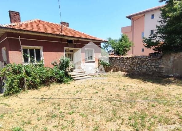 Къща в с. Овчарци, Област Кюстендил - 80 кв.м за 1000 €/кв.м - Снимка #1