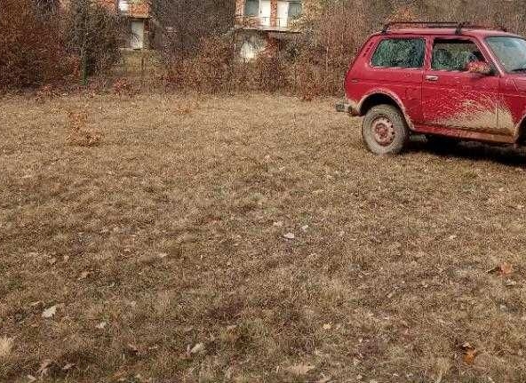 Парцел в Своге - 690 кв.м за 6 €/кв.м - Снимка #1