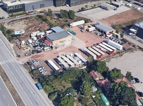 Парцел в София, Враждебна - 6906 кв.м за 336 €/кв.м - Снимка #1