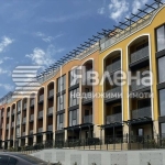 Двустаен апартамент в Варна, м-т Траката - 127 кв.м за 1111 €/кв.м - Снимка #1