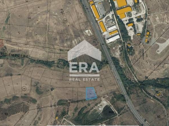 Земеделски имот в с. Дъждино, Област Кърджали -  кв.м за 35 €/дка - Снимка #1