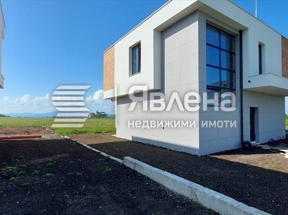 Къща в Поморие - 196 кв.м за 1404 €/кв.м - Снимка #1