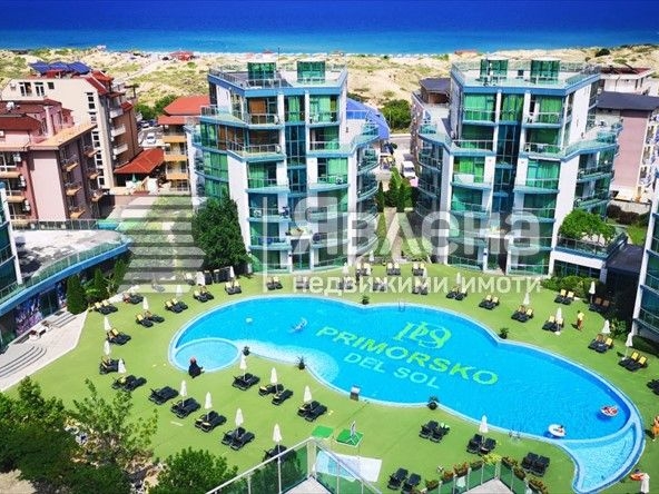 Тристаен апартамент в Приморско - 94 кв.м за 700 €/кв.м - Снимка #1