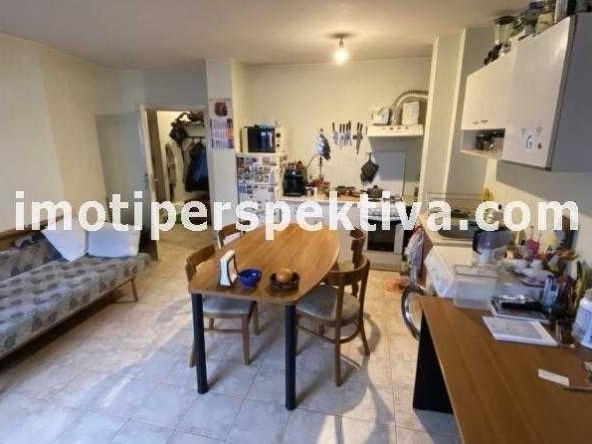 Тристаен апартамент в Пловдив, Център - 100 кв.м за 1510 €/кв.м - Снимка #1