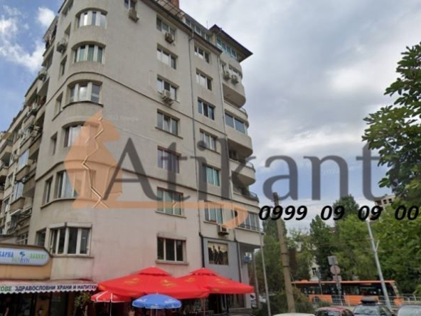 Тристаен апартамент в София, Красно село - 104 кв.м за 2020 €/кв.м - Снимка #1