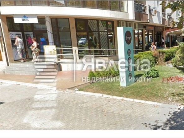 Дава се под наем Офис в Поморие - 66 кв.м за 610.98 € - Снимка #1