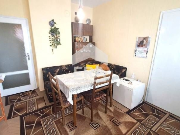 Четиристаен апартамент в Варна, Колхозен пазар - 110 кв.м за 1691 €/кв.м - Снимка #1