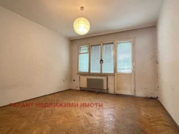 Тристаен апартамент в Габрово, Център - 86 кв.м за 997 €/кв.м - Снимка #1